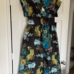 NWT Tuckernuck Chloe dress in black Verdant Floral M